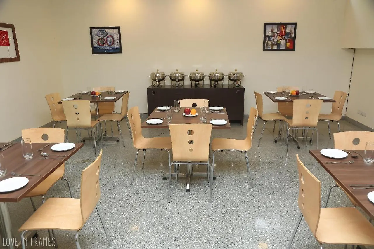 *** Hotel Ahuja Residency City Centre Gurgaon Índia