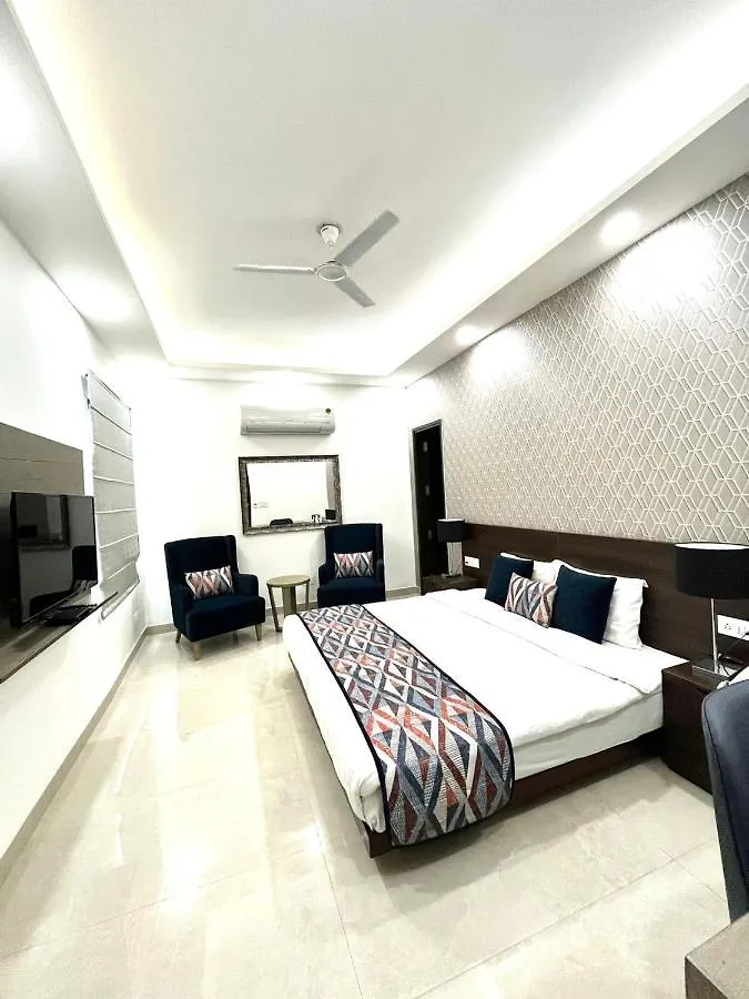 Hotel Ahuja Residency City Centre Gurgaon